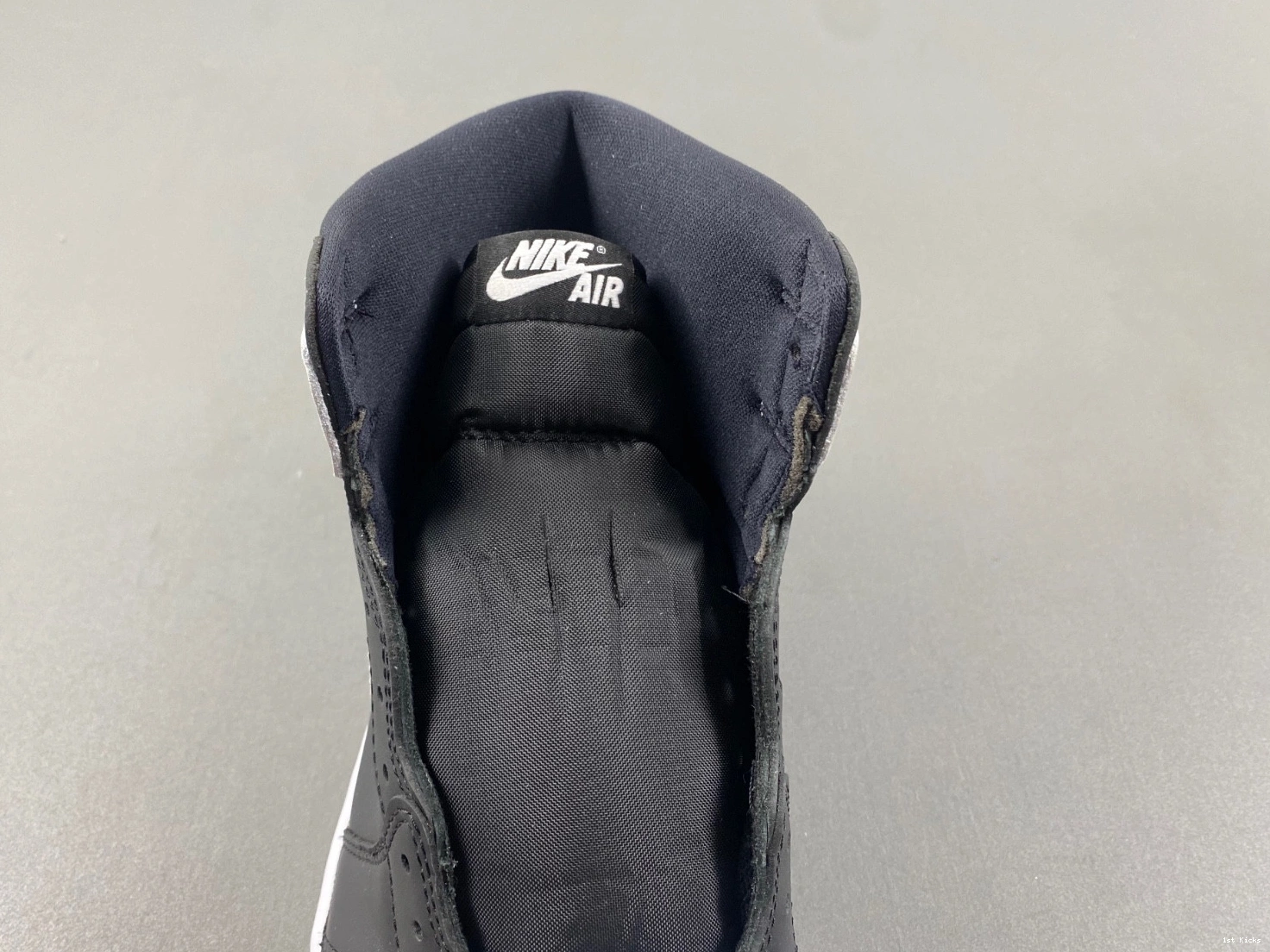 White Jordan DZ5485-010 Air Black 1 1111